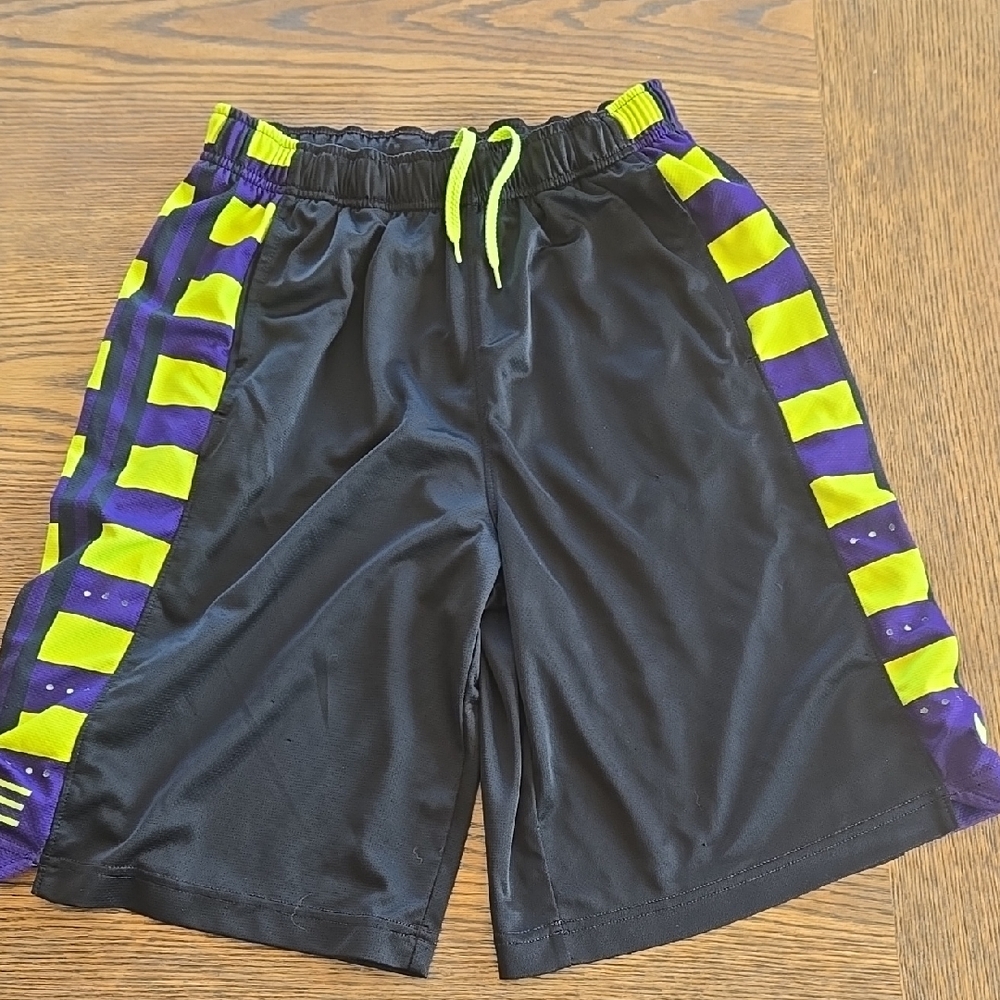 Nike Youth Large Shorts